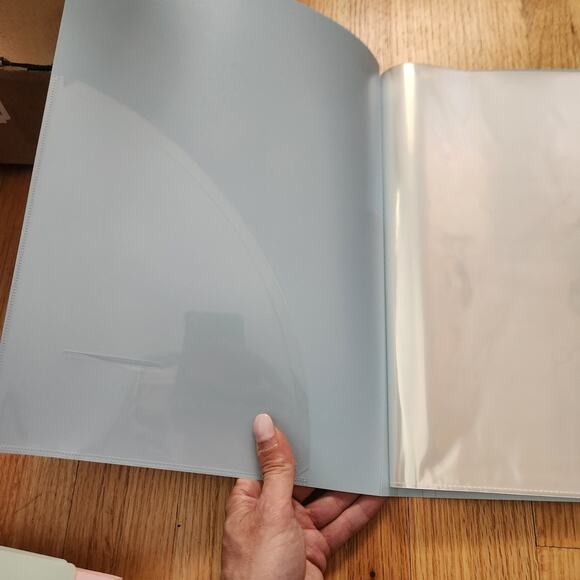 New Art Display Book Pink Cover 9x12 - Picture 3 of 4